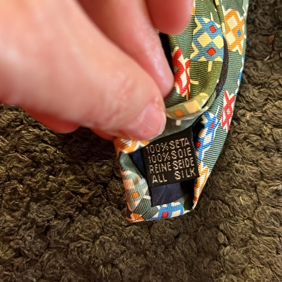 Burberry tie - Picture 4 of 4